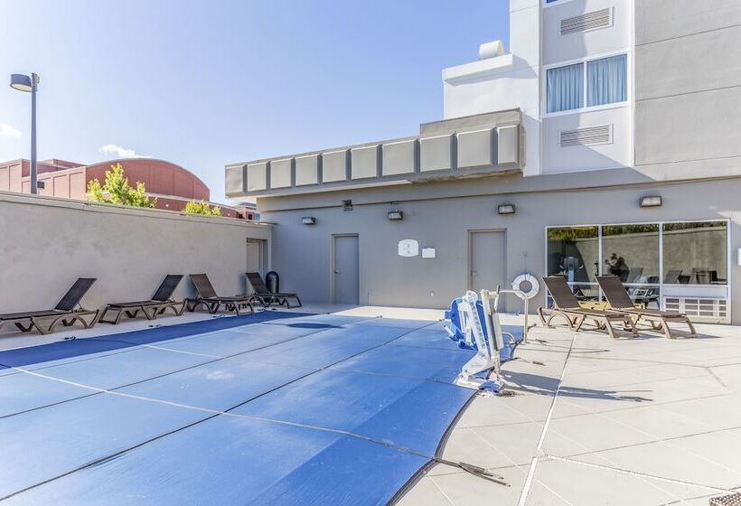 فندق Charleston Tower