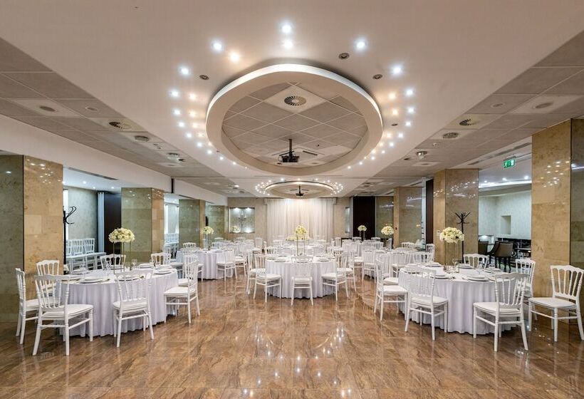 בית מלון כפרי Bástya Konferencia és Wellness
