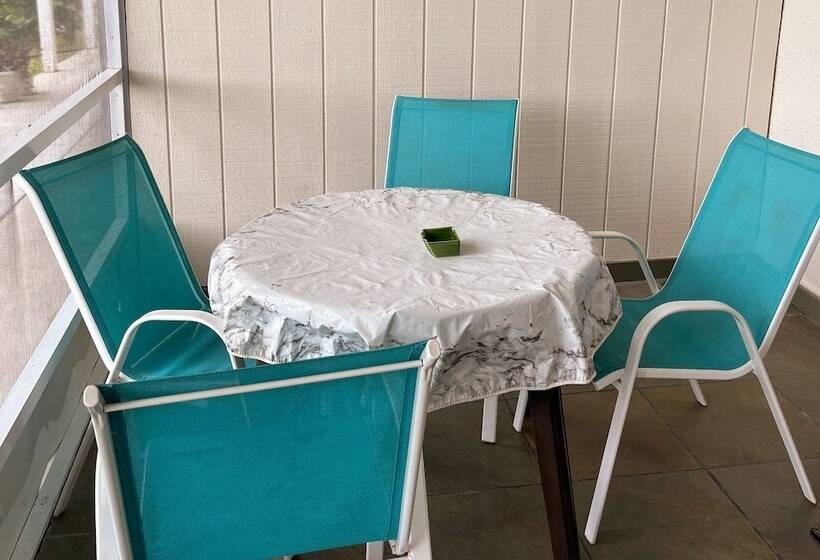 Captain S Table Hotel By Everglades Adventures