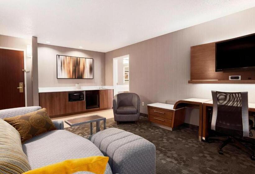 فندق Courtyard Salt Lake City Layton