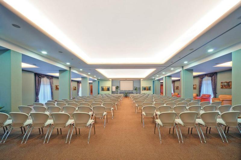 Ele Green Park Hotel Pamphili