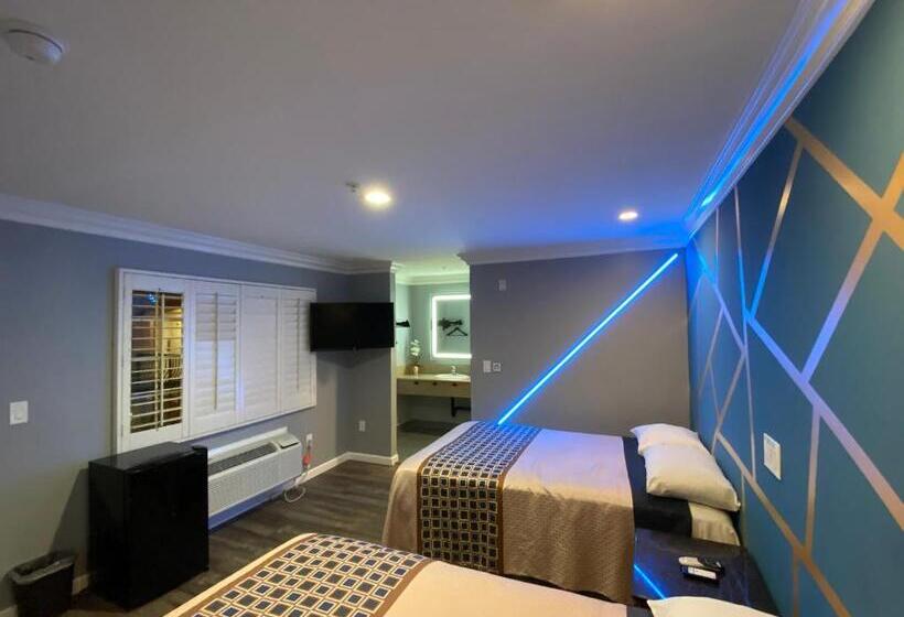 فندق Erth Inn By Aga Maywood