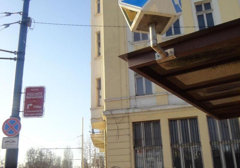 בית מלון כפרי Favorit