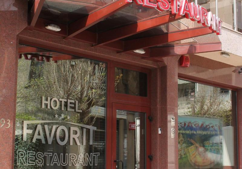 בית מלון כפרי Favorit