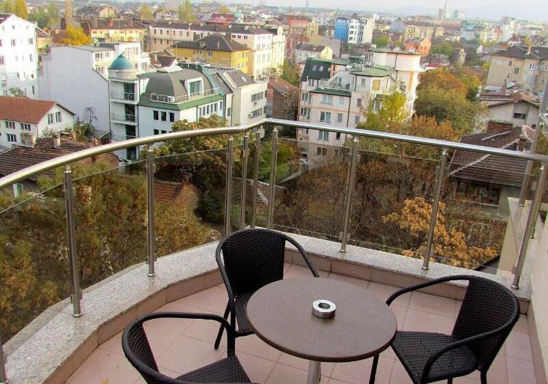 בית מלון כפרי Favorit