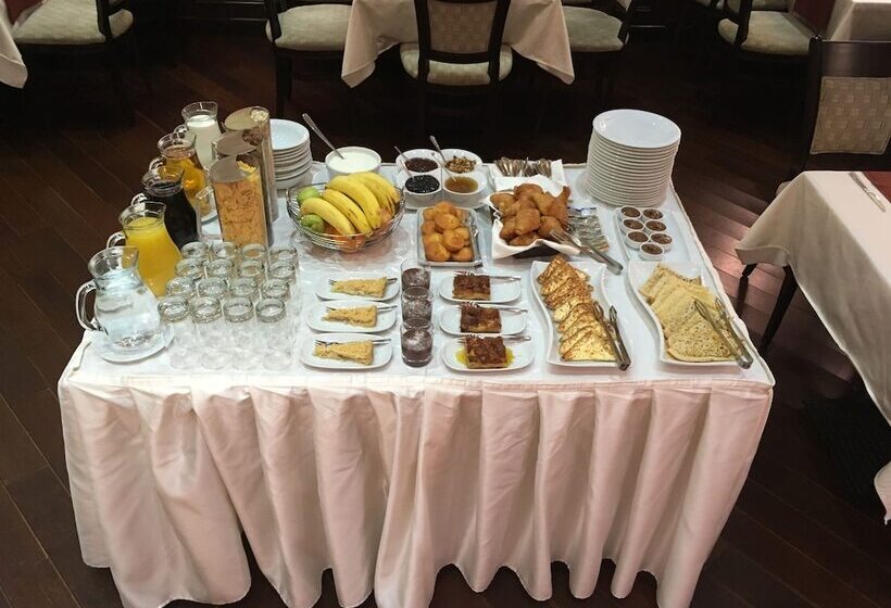 בית מלון כפרי Favorit