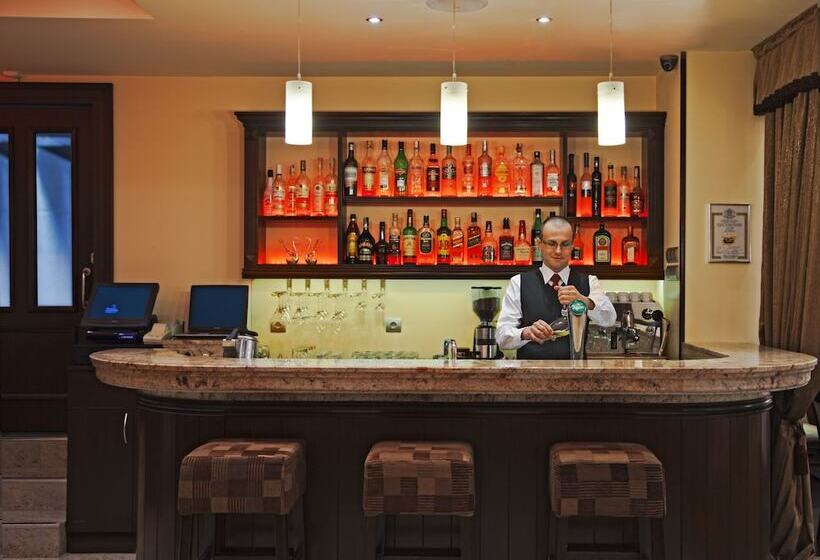 בית מלון כפרי Favorit