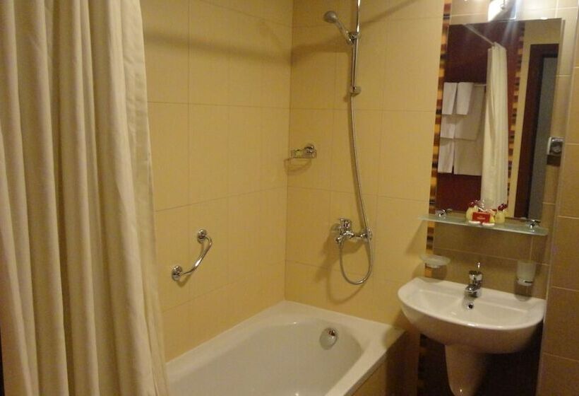 בית מלון כפרי Favorit