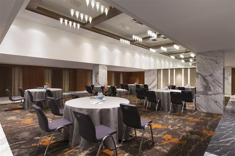 Отель Four Points By Sheraton Bengaluru, Whitefield