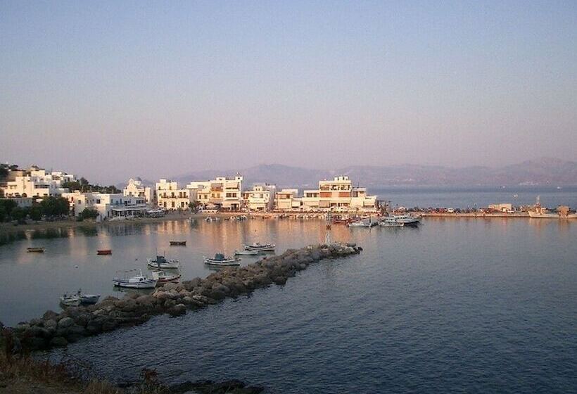 בית מלון כפרי Free Sun Rooms And Apartments