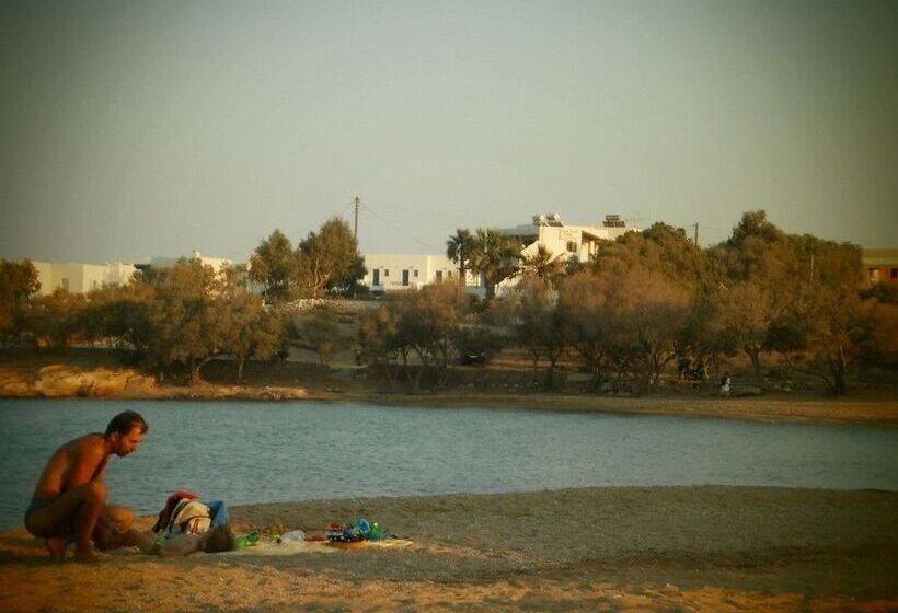 בית מלון כפרי Free Sun Rooms And Apartments