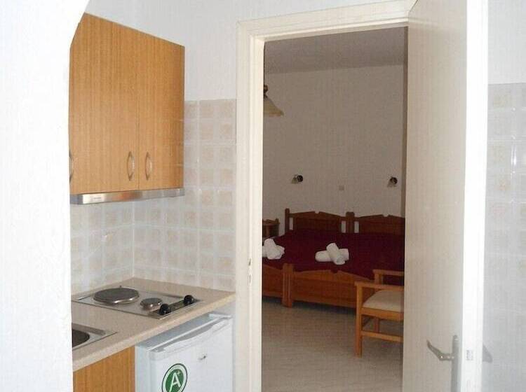 בית מלון כפרי Free Sun Rooms And Apartments