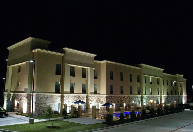 هتل Hampton Inn & Suites Center