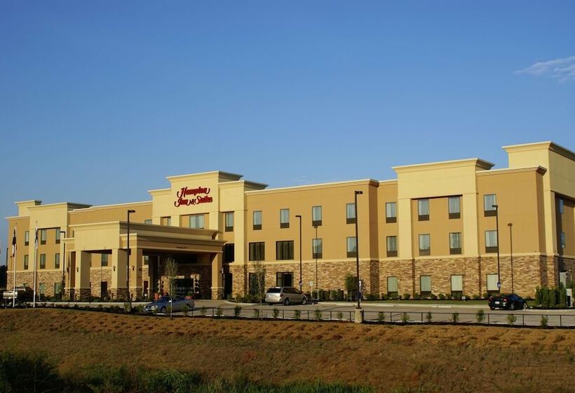 هتل Hampton Inn & Suites Center