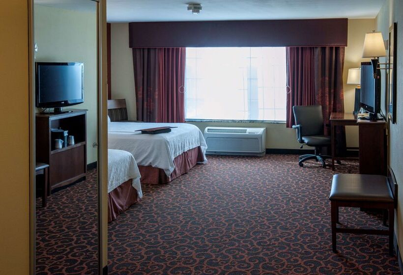 فندق Hampton Inn & Suites Watertown