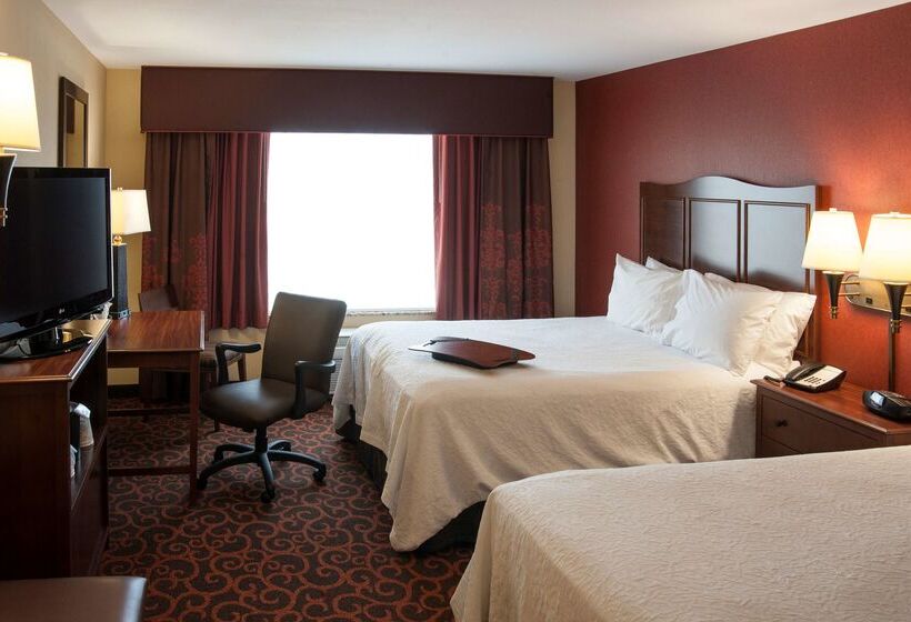 فندق Hampton Inn & Suites Watertown