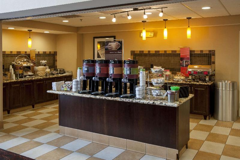 فندق Hampton Inn & Suites Watertown