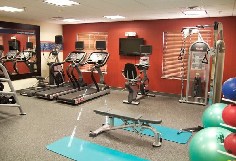 فندق Hampton Inn & Suites Watertown