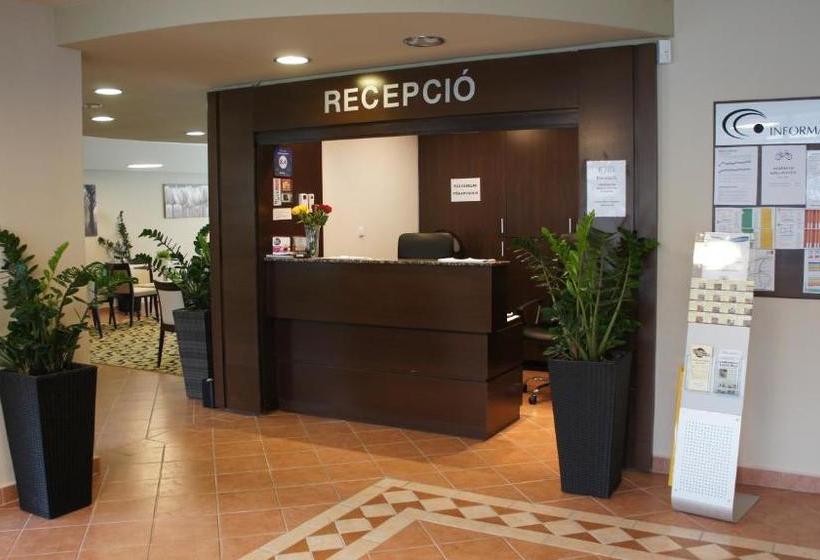 Отель Holiday Club Füred