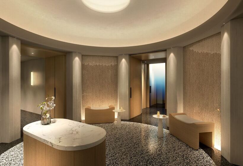 ホテル Hôtel Les Lumières   Relais & Châteaux