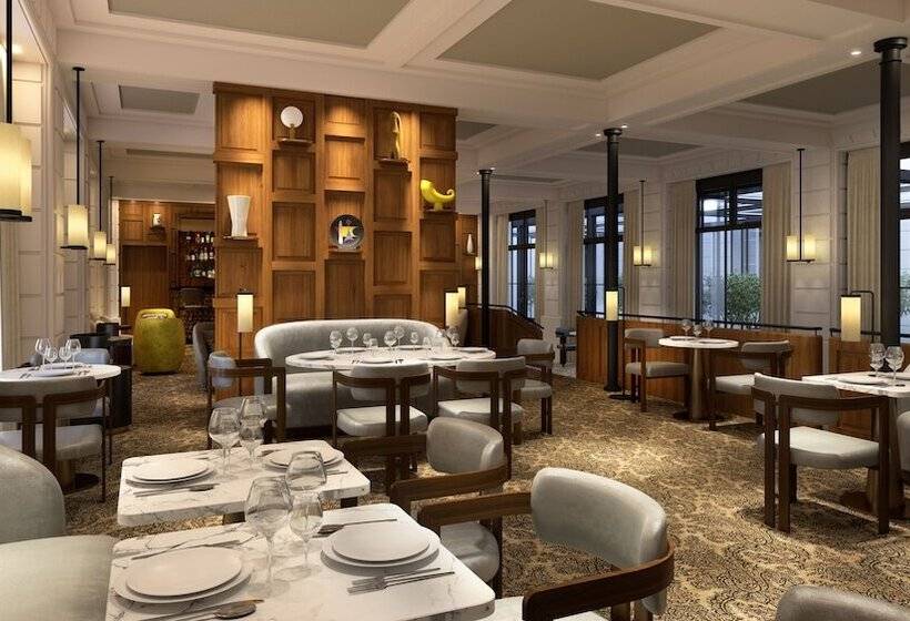 ホテル Hôtel Les Lumières   Relais & Châteaux