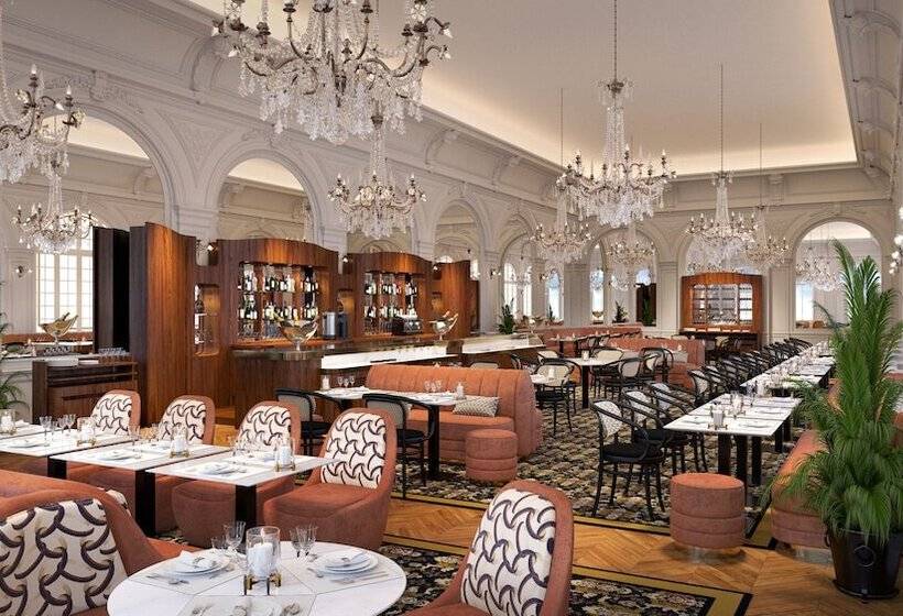 ホテル Hôtel Les Lumières   Relais & Châteaux