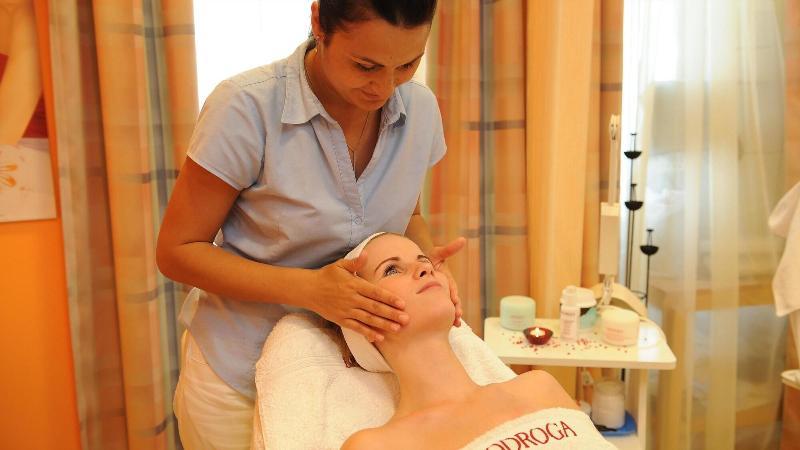 هتل Hunguest Bük   Ex Répce és Répce Gold