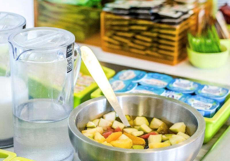 Отель Ibis Budget Aeroport Le Bourget Garonor