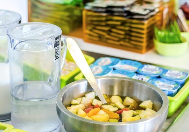 호텔 Ibis Budget Aeroport Le Bourget Garonor