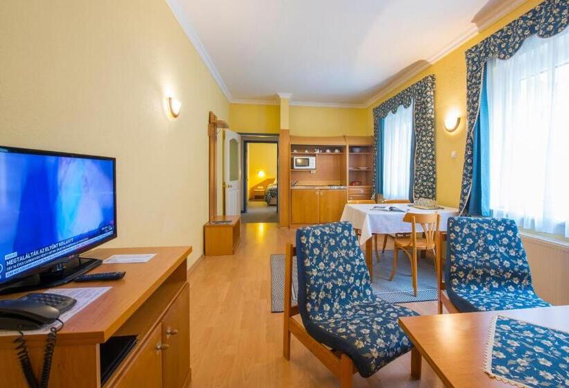 בית מלון כפרי Kikelet Club