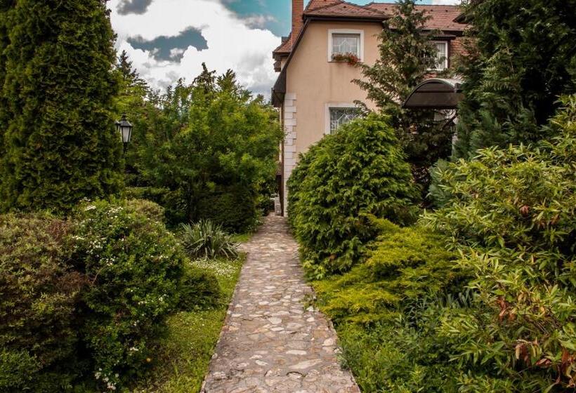 בית מלון כפרי Kikelet Club