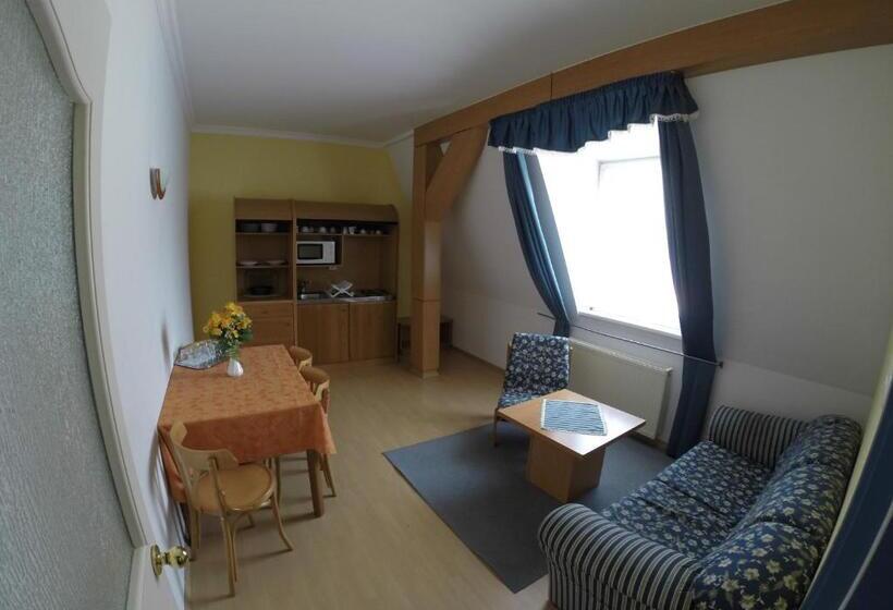 בית מלון כפרי Kikelet Club