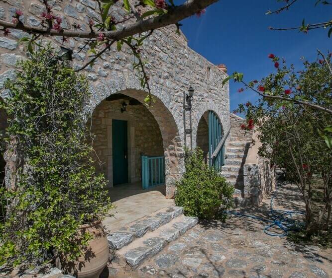 בית מלון כפרי Ktima Karageorgou