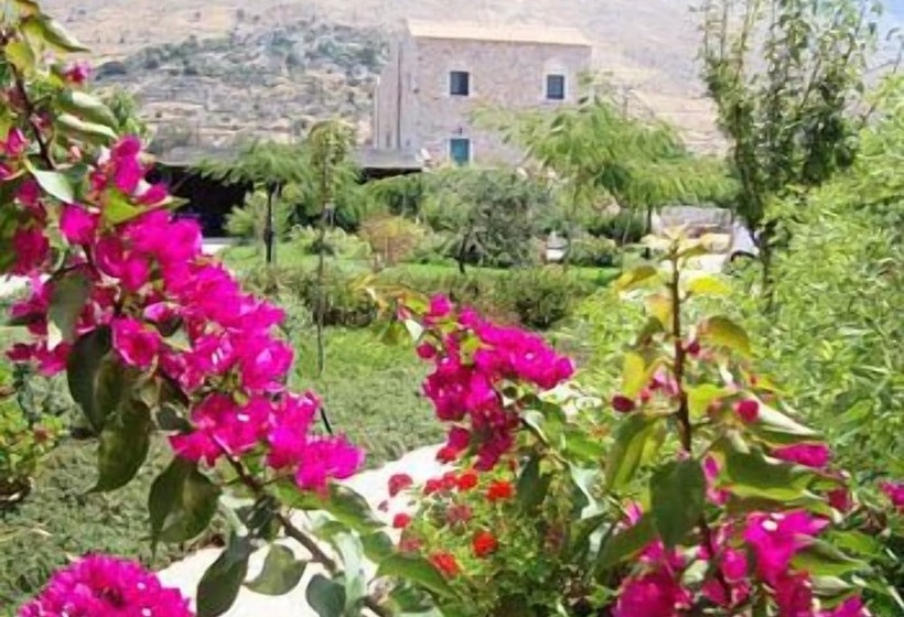 בית מלון כפרי Ktima Karageorgou