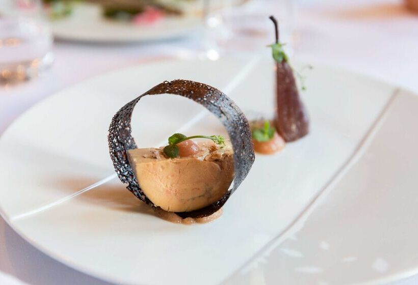 호텔 L Orée Des Chênes, The Originals Relais