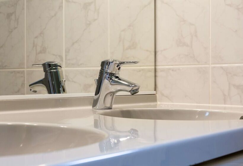 فندق L Orée Des Chênes, The Originals Relais