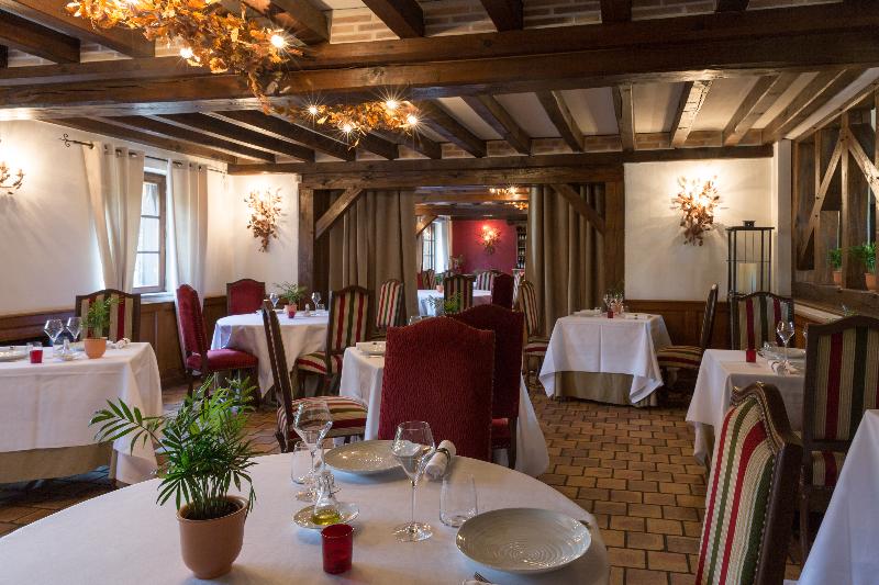호텔 L Orée Des Chênes, The Originals Relais