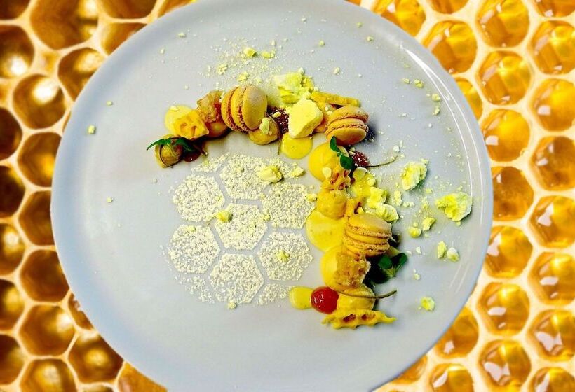 فندق L Orée Des Chênes, The Originals Relais