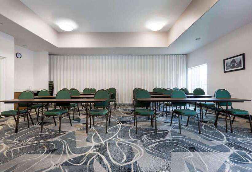 酒店 La Quinta By Wyndham Alvin