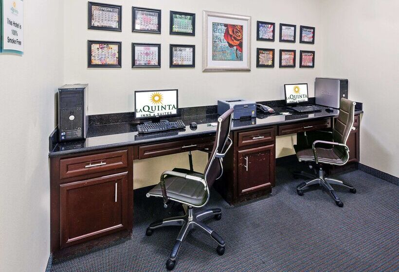 酒店 La Quinta By Wyndham Alvin