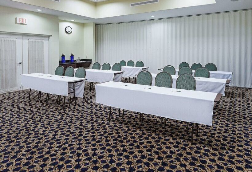 酒店 La Quinta By Wyndham Alvin