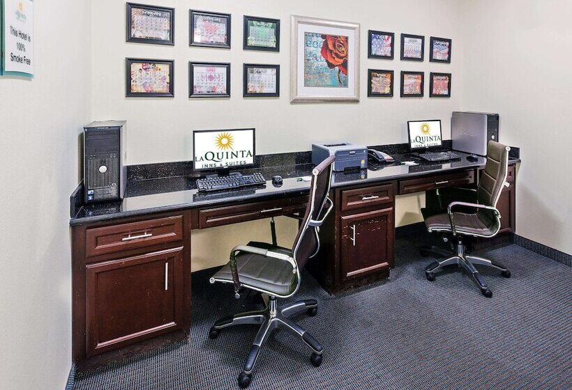 酒店 La Quinta By Wyndham Alvin