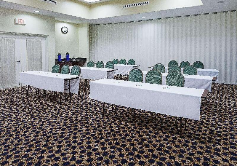 酒店 La Quinta By Wyndham Alvin