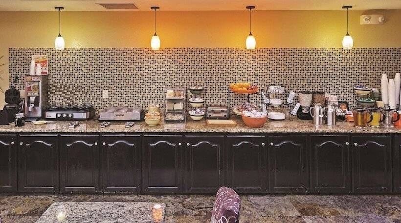 فندق La Quinta By Wyndham Searcy