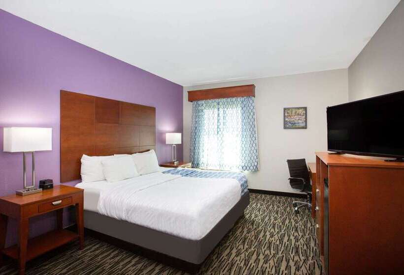 فندق La Quinta By Wyndham Tupelo