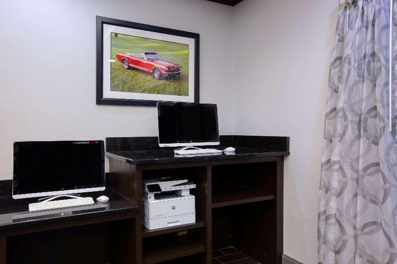 فندق La Quinta By Wyndham Tupelo