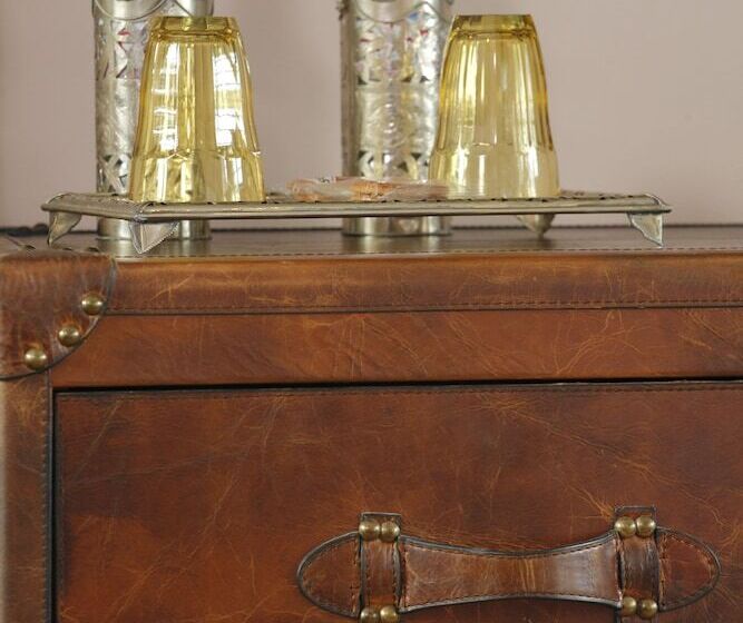 ホテル The Originals Hôtel Le Cise Restaurant Chambres Et Suites