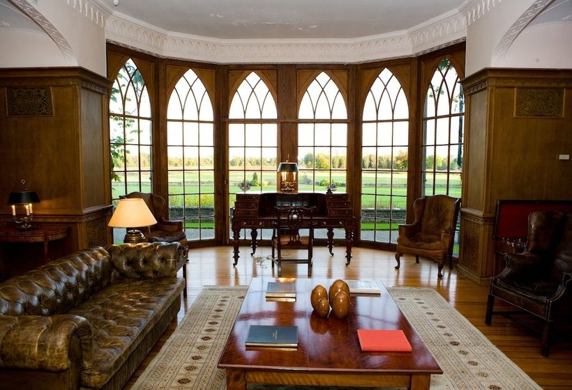 호텔 Luttrellstown Castle Resort