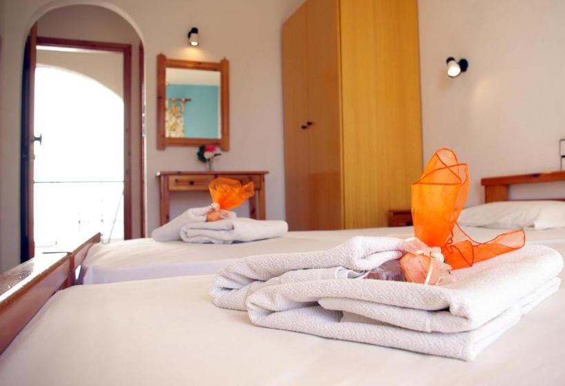 בית מלון כפרי Ostria