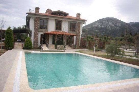 Panion Park Residence